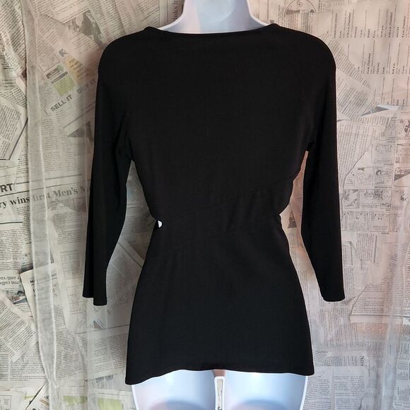 Express 3/4 Sleeve Cutout Top - Picture 3 of 7